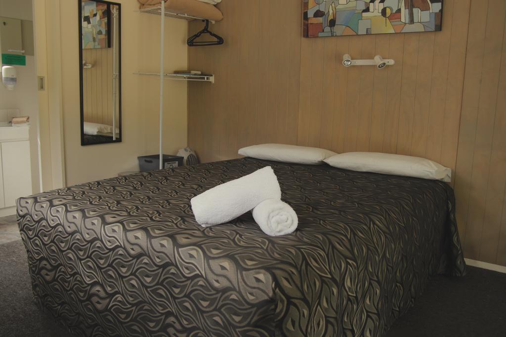 Geraldine Top 10 Holiday Park Bagian luar foto